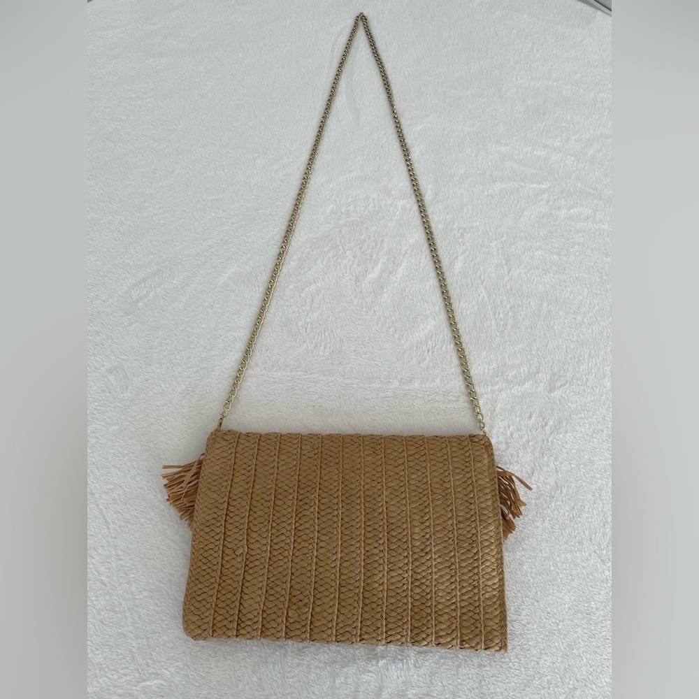 Sol and Mer Paper Straw Faux Pearl Convertible Envelope Clutch With Chain - Picture 6 of 17